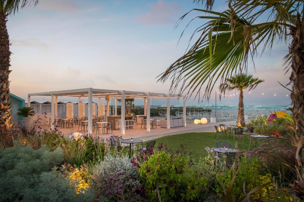 Blu Suite Resort Bellaria-Igea Marina Exterior foto