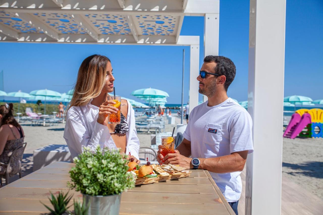 Blu Suite Resort Bellaria-Igea Marina Exterior foto