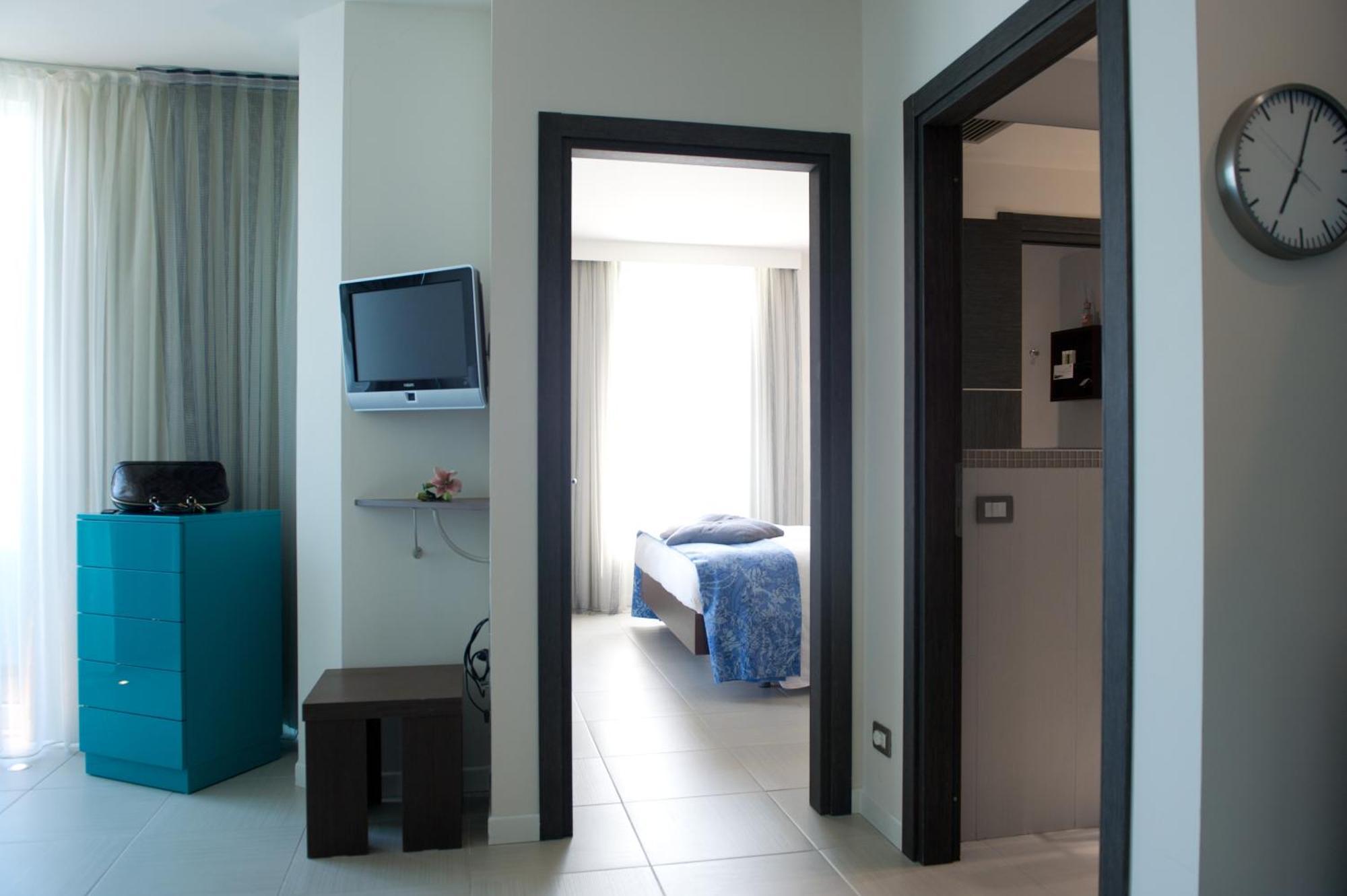 Blu Suite Resort Bellaria-Igea Marina Exterior foto